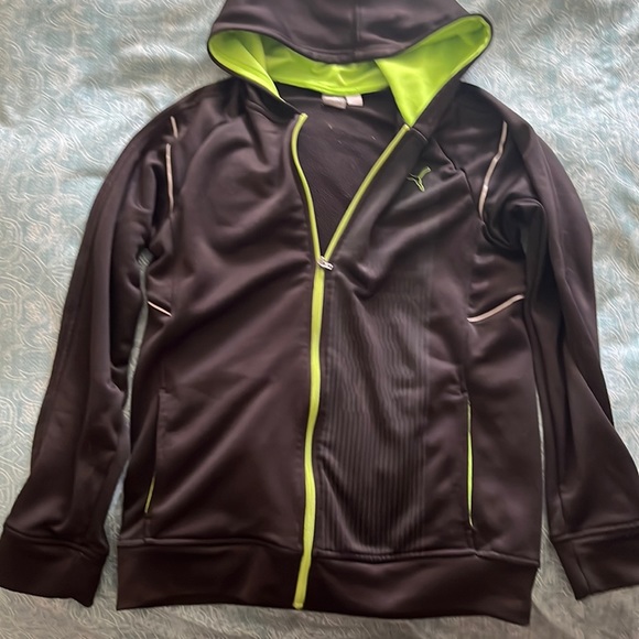 Puma light jacket - Picture 1 of 6